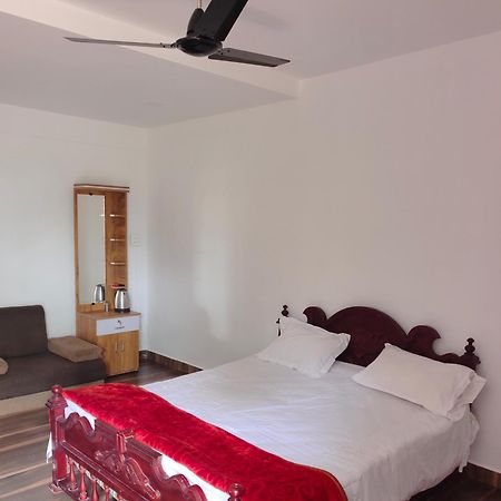 Sunshine Service Villa Kannur Bagian luar foto