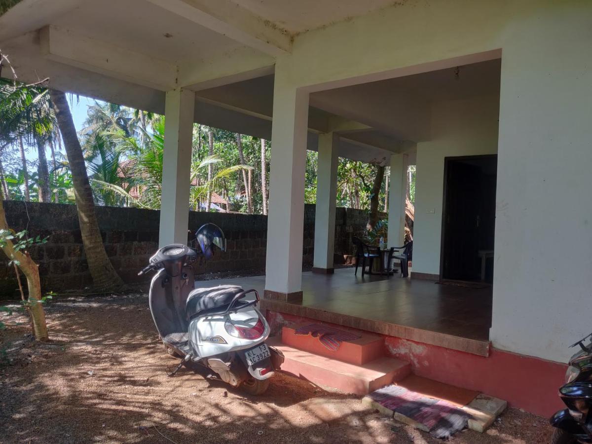 Sunshine Service Villa Kannur Bagian luar foto